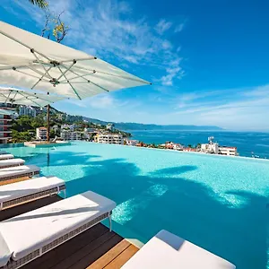  Holiday home Pier 57 - 410 Amazing 2 Bedroom Romantic Zone